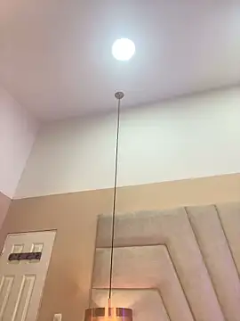 JuliaaVega online show from March 29, 12:18 pm