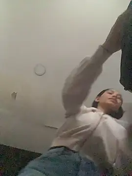 JuliaaVega online show from April 23, 12:29 pm