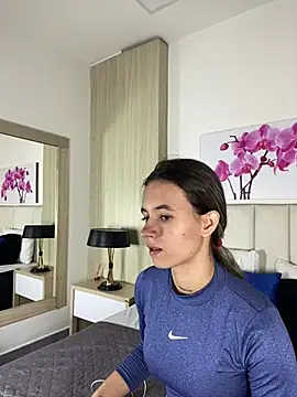 Snapshot of JuliaColemann chatting on July 8, 11:55 am JuliaColemann online show from July 8, 11:55 am