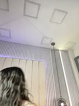 JuliaColemann online show from February 21, 11:23 am