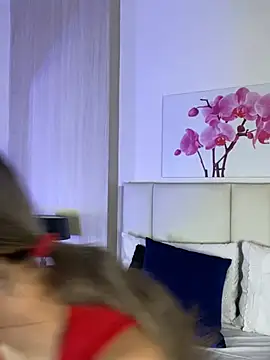 Snapshot of JuliaColemann chatting on July 12, 11:55 am JuliaColemann online show from July 12, 11:55 am