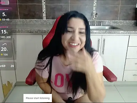 Snapshot of Miia_Rosee_ chatting on June 26, 11:54 pm Miia Rosee online show from June 26, 11:54 pm