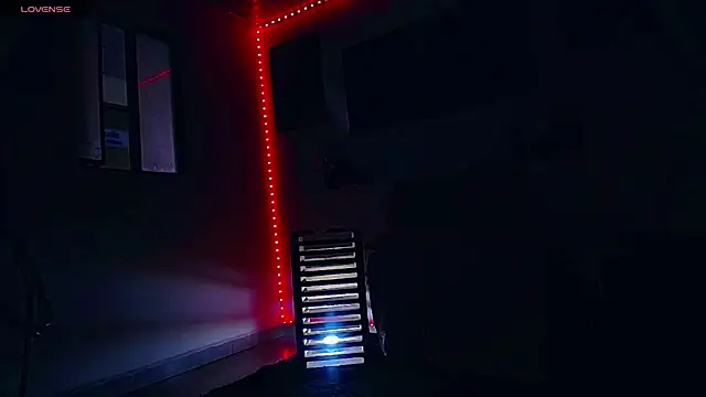 Tatoo Noah online show from April 5, 1:07 pm