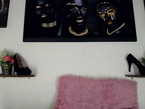 Tatoo Noah online show from April 17, 9:17 pm