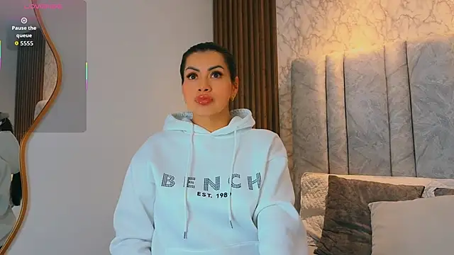 naomy smithxx online show from March 12, 10:52 am