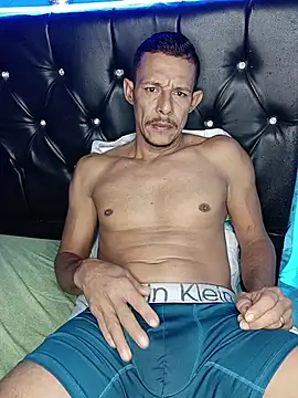 juanmaur22 online show from February 14, 12:16 pm