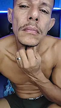 juanmaur22 online show from February 6, 10:55 am