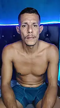 juanmaur22 online show from February 4, 10:27 pm