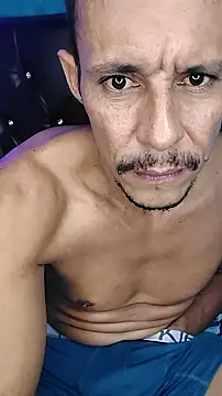 juanmaur22 online show from February 3, 10:04 pm