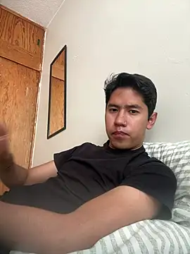 Snapshot of Jleonardolr chatting on February 21, 6:32 pm Jleonardolr online show from February 21, 6:32 pm