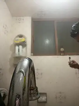 Snapshot of Jleonardolr chatting on March 4, 12:35 pm Jleonardolr online show from March 4, 12:35 pm