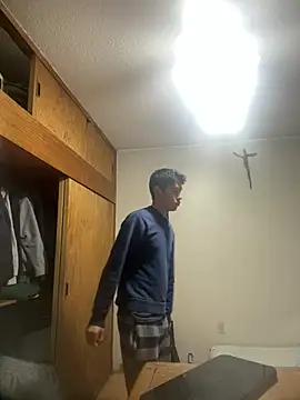 Snapshot of Jleonardolr chatting on January 18, 1:14 pm Jleonardolr online show from January 18, 1:14 pm