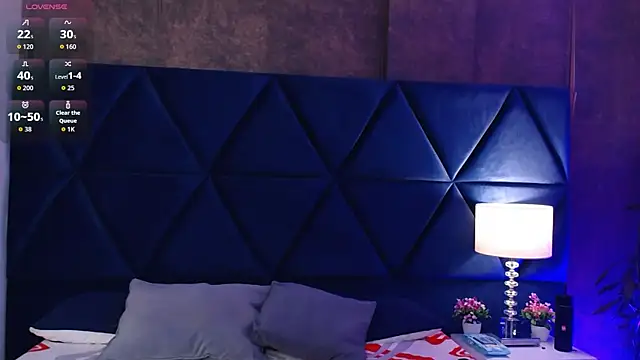 Logan Woods online show from February 23, 9:15 pm