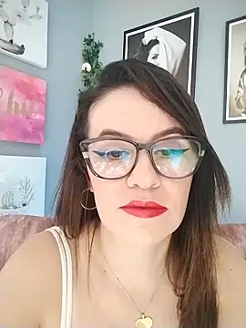 Snapshot of AgattaFox chatting on February 18, 2:24 pm AgattaFox online show from February 18, 2:24 pm