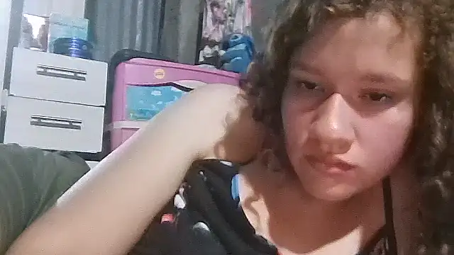 Jessy2000NS online show from February 6, 3:02 am