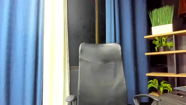 Tobias Vega online show from April 18, 7:00 am