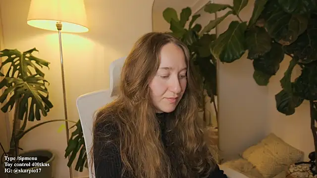 Scarlett NoirMuse online show from February 13, 2:33 am