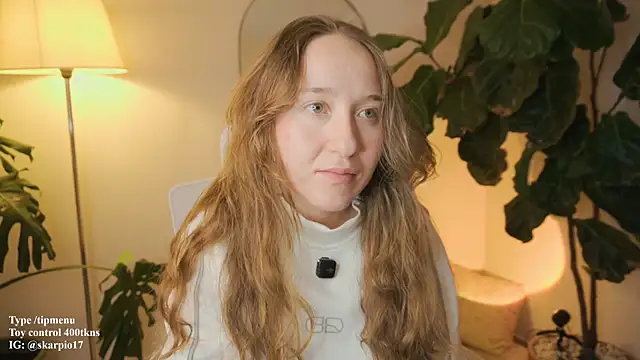 Scarlett NoirMuse online show from February 22, 12:35 am