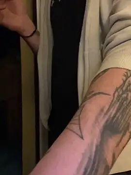 InkedGuy1 online show from February 25, 8:52 pm