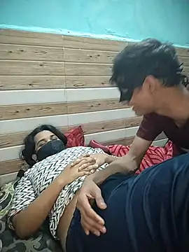 ZyphiaLive online show from February 11, 7:36 pm