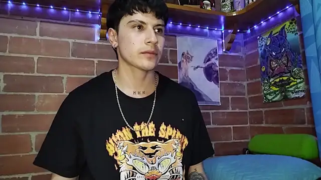 PaulDamico online show from April 4, 8:15 pm