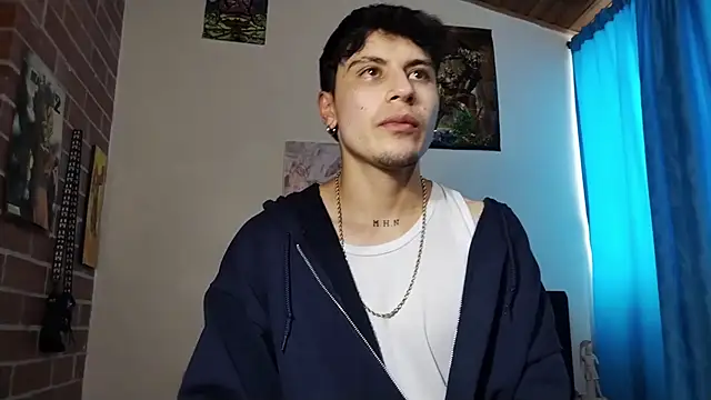 Snapshot of PaulDamico chatting on June 9, 9:27 pm PaulDamico online show from June 9, 9:27 pm