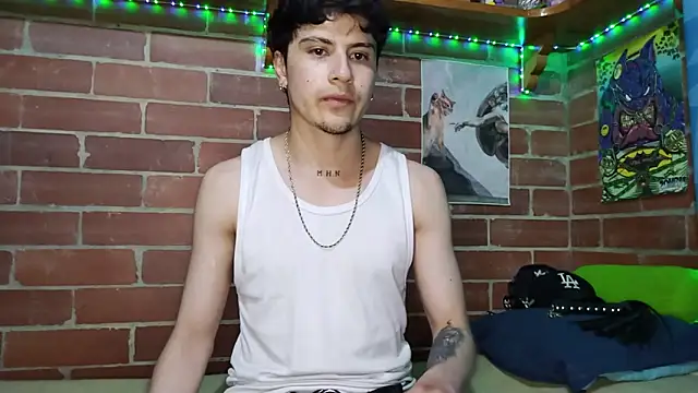 PaulDamico online show from April 18, 11:49 pm