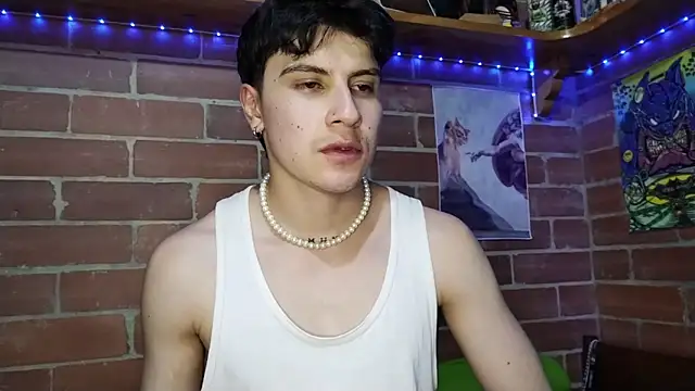 PaulDamico online show from March 2, 4:13 am