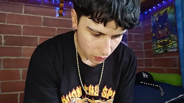 PaulDamico online show from April 5, 2:24 pm