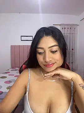 Snapshot of GabrielaZuluaga chatting on February 3, 4:10 am GabrielaZuluaga online show from February 3, 4:10 am