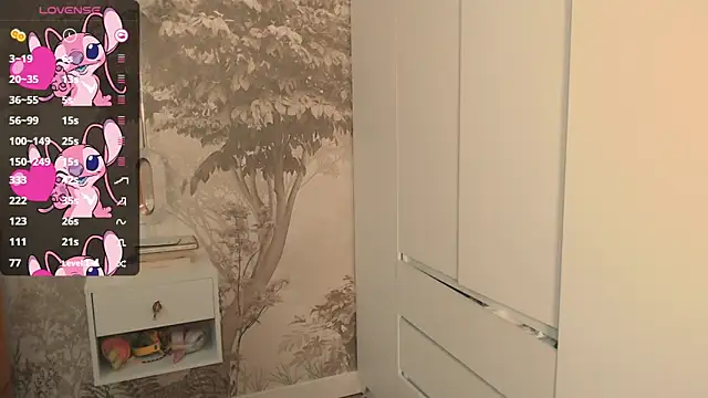 Hiaru Cutie online show from September 25, 5:35 am