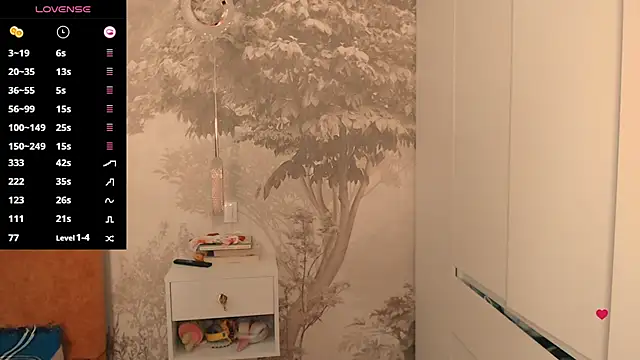 Hiaru Cutie online show from October 30, 5:50 am