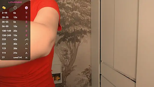 Hiaru Cutie online show from November 30, 5:30 am