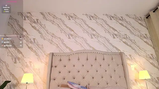 isabella rossee  online show from April 21, 7:53 pm