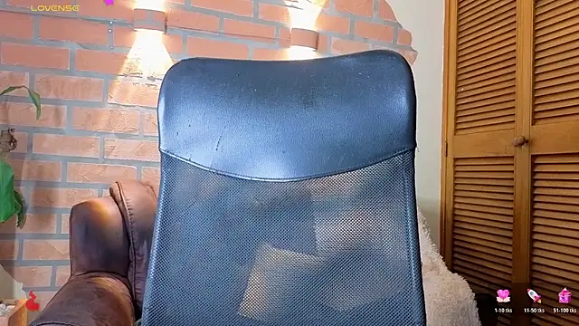 mister eithan online show from February 26, 2:11 am