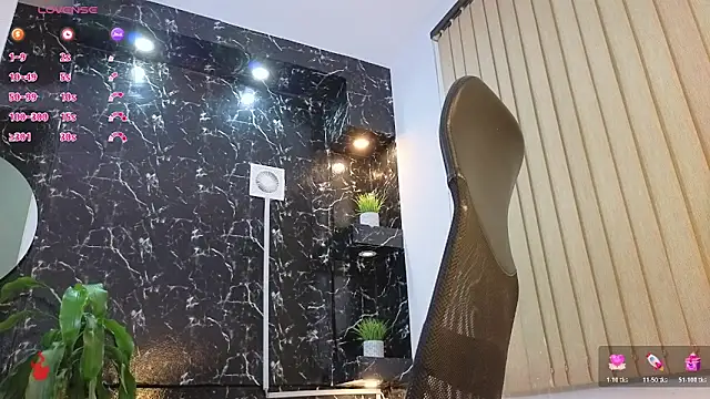 mister eithan online show from April 18, 2:36 am