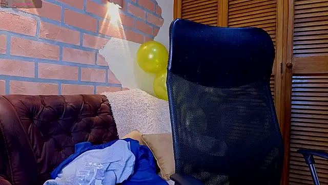 mister eithan online show from March 25, 2:12 am