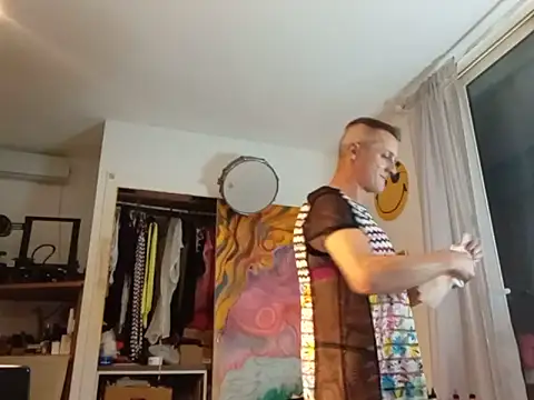 SophienewCDplayer online show from June 4, 3:22 am