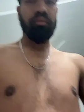 priyansh92924 online show from March 25, 12:33 am