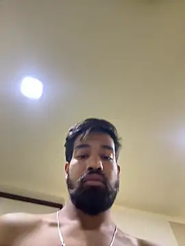 priyansh92924 online show from April 18, 3:20 am