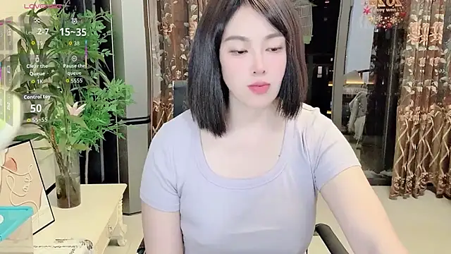 10ve1y online show from April 26, 11:18 am