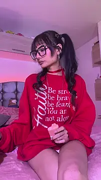  Lucycherry online show from February 18, 6:11 am