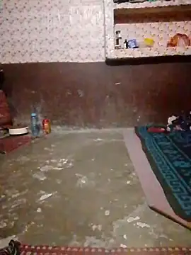 Ayesha Khan1 online show from April 3, 3:18 pm