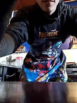 Snapshot of blackninja66 chatting on April 28, 8:35 pm blackninja66 online show from April 28, 8:35 pm