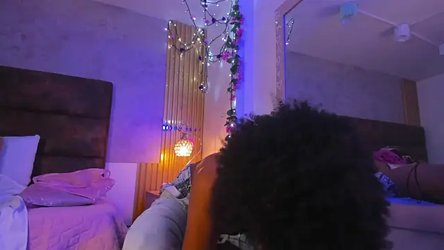 Snapshot of Afrodita_Greenn chatting on June 12, 4:43 am Afrodita Greenn online show from June 12, 4:43 am