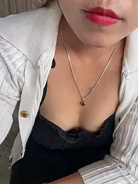 Snapshot of Lonasex99 chatting on February 17, 2:31 am Lonasex99 online show from February 17, 2:31 am