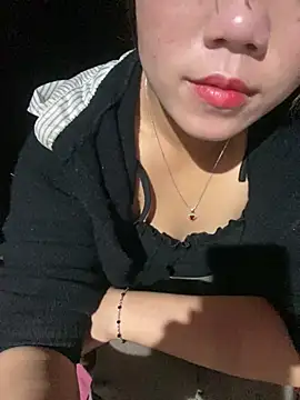 Snapshot of Lonasex99 chatting on February 6, 11:23 pm Lonasex99 online show from February 6, 11:23 pm