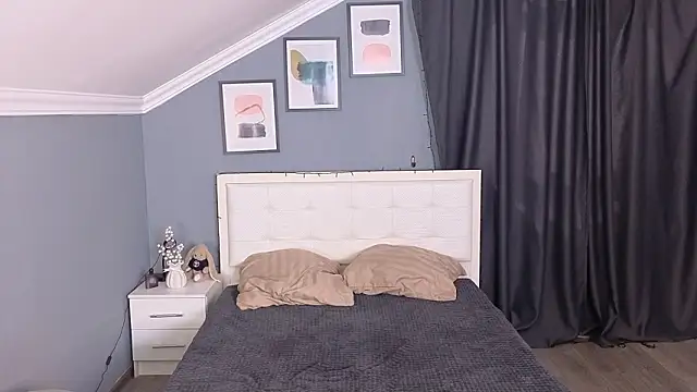 Snapshot of Naomi_Demio chatting on March 1, 10:15 am Naomi Demio online show from March 1, 10:15 am