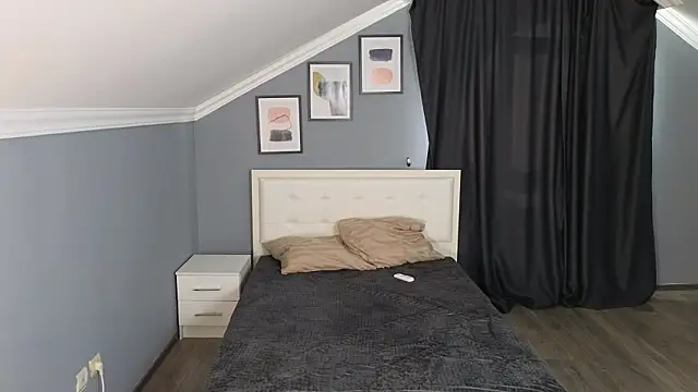 Snapshot of Naomi_Demio chatting on February 13, 8:25 am Naomi Demio online show from February 13, 8:25 am