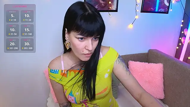 Agata  Moore online show from March 10, 2:15 am